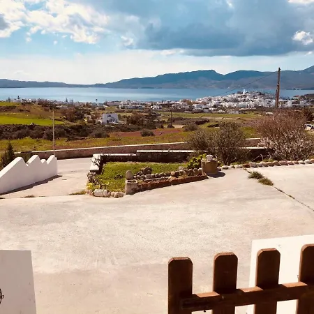 Hill House With Sea View Hébergement de vacances Adámas