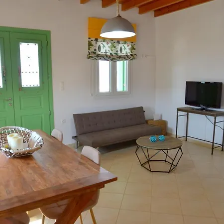 Hébergement de vacances Hill House With Sea View