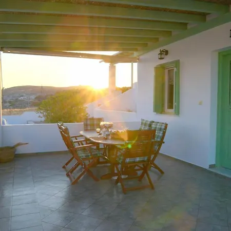 Hill House With Sea View Hébergement de vacances