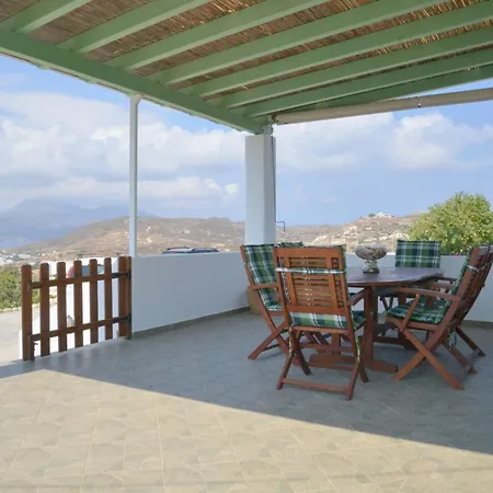 Hill House With Sea View Hébergement de vacances Adámas